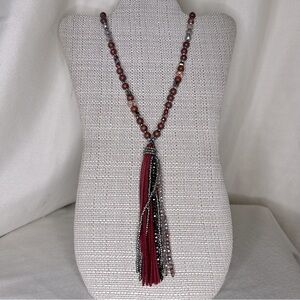 Boho Tassel Necklace Burgundy Wood Beads Festival Versatile Western